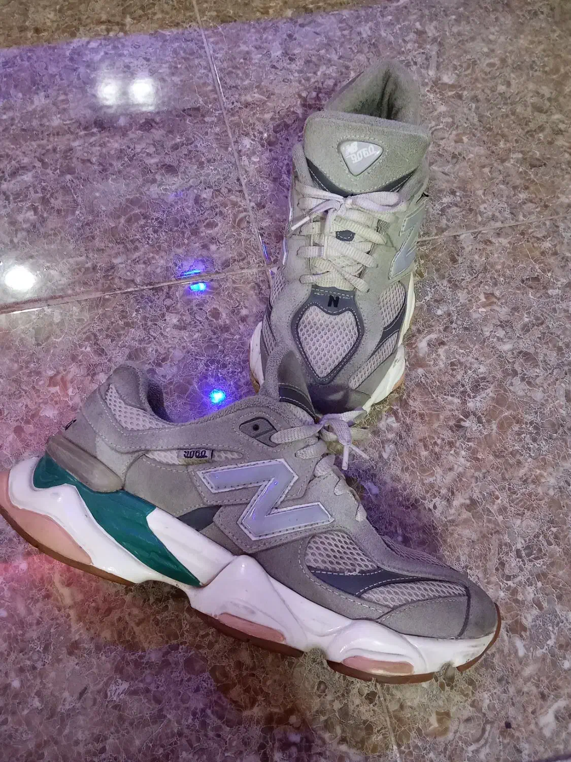 نیوبالانس اورجینال|کیف، کفش، کمربند|عجب شیر, |دیوار