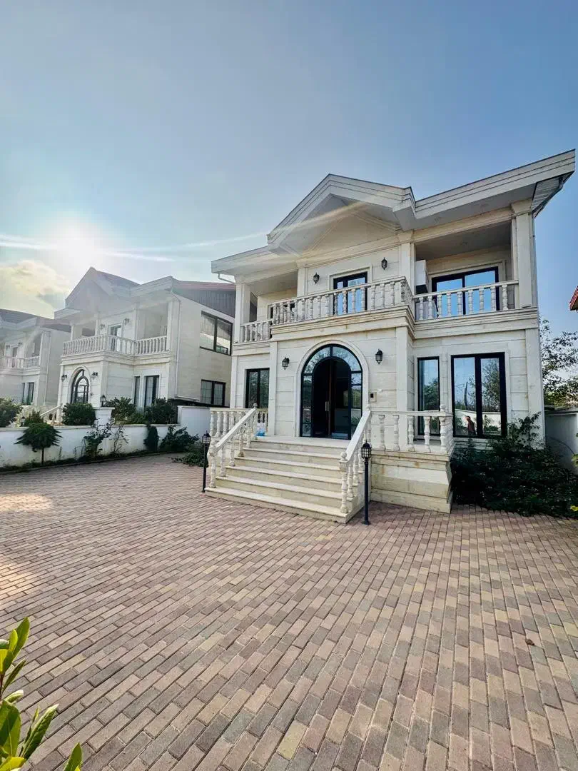 دنبال ویلا لوکس میگردی که ویویش دریاباشه تماس بگیر|فروش خانه و ویلا|رشت, گلسار|دیوار