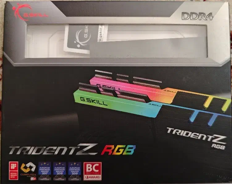 رم 32g ddr4 باس3600 با گارانتی مادام العمر|قطعات و لوازم جانبی رایانه|مشهد, دوست آباد|دیوار