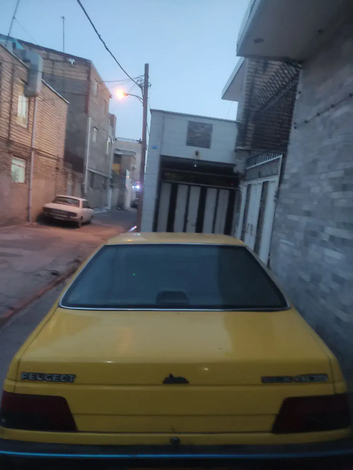 پژو 405تاکسی درون شهری|خودرو سواری و وانت|بروجرد, |دیوار
