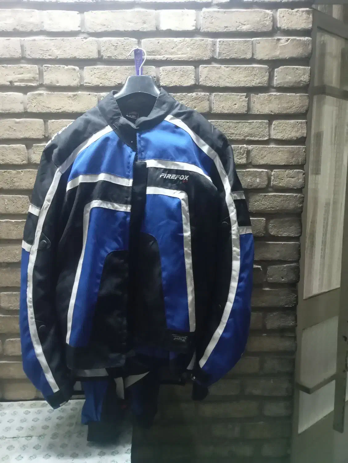 لباس موتورسواری|لباس|باغستان, |دیوار