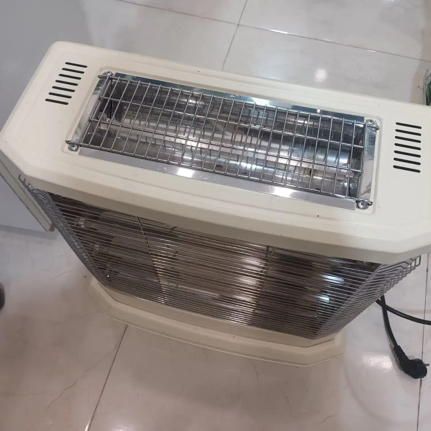 بخاری برقی ایران شرق ۲۶۰۰ وات|بخاری، هیتر، شومینه|سنگر, |دیوار