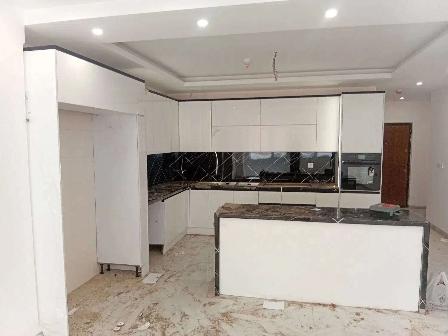 طراحی و اجرای کابینت و کمد دیواری|مصالح و تجهیزات ساختمان|قم, بیست متری ولیعصر|دیوار