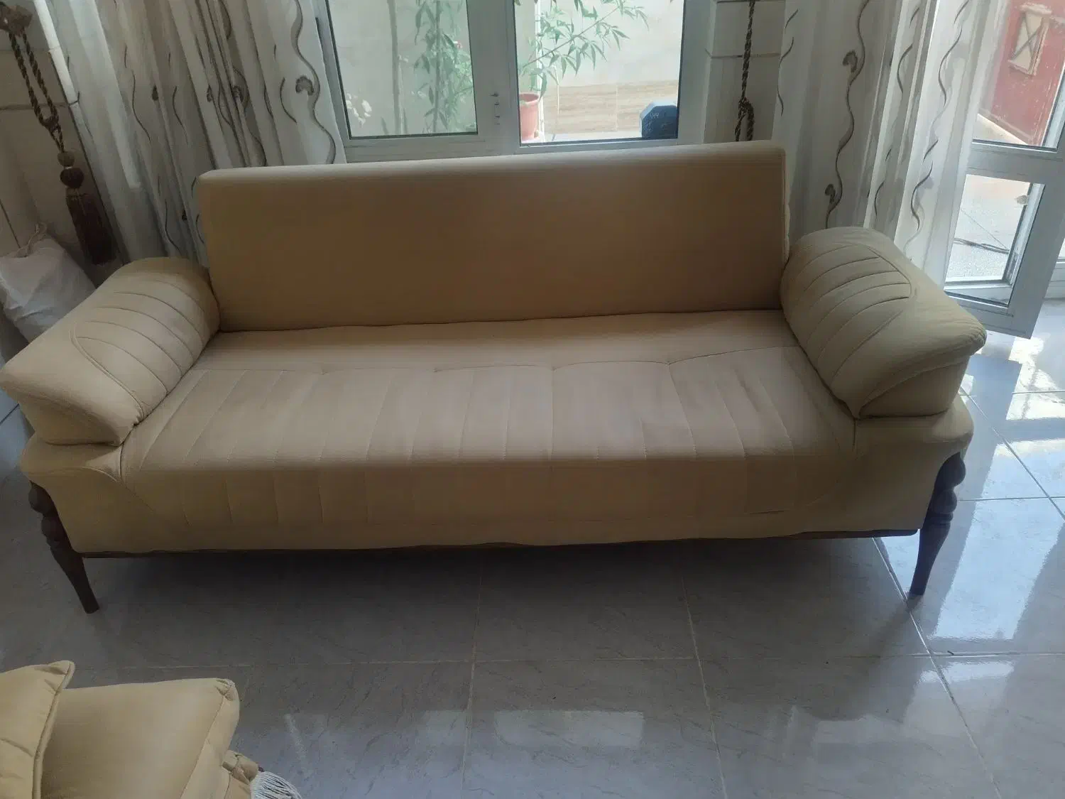 کاناپه سه نفره|مبلمان خانگی و میز عسلی|ابریشم, |دیوار