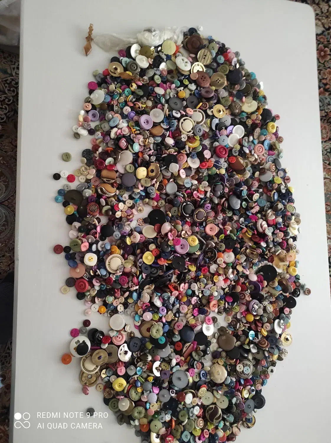 همه نوع دکمه در همه سایز|لوازم خیاطی و بافتنی|شیراز, شهرک قمشه|دیوار