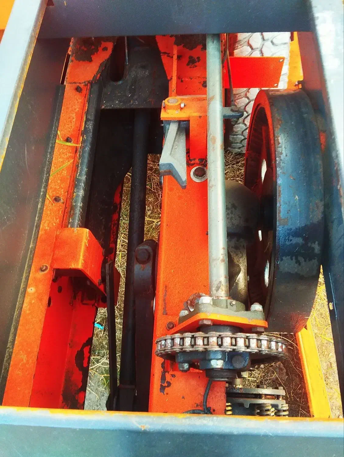 پرس کن رامش|ماشین‌آلات صنعتی|میاندوآب, |دیوار