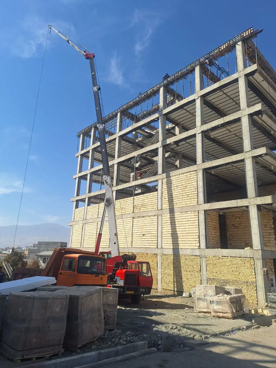 پروژه پیش فروش اندیشه فاز ۳ ارتش متری ۲۷ م|پیشفروش املاک|بروجرد, |دیوار