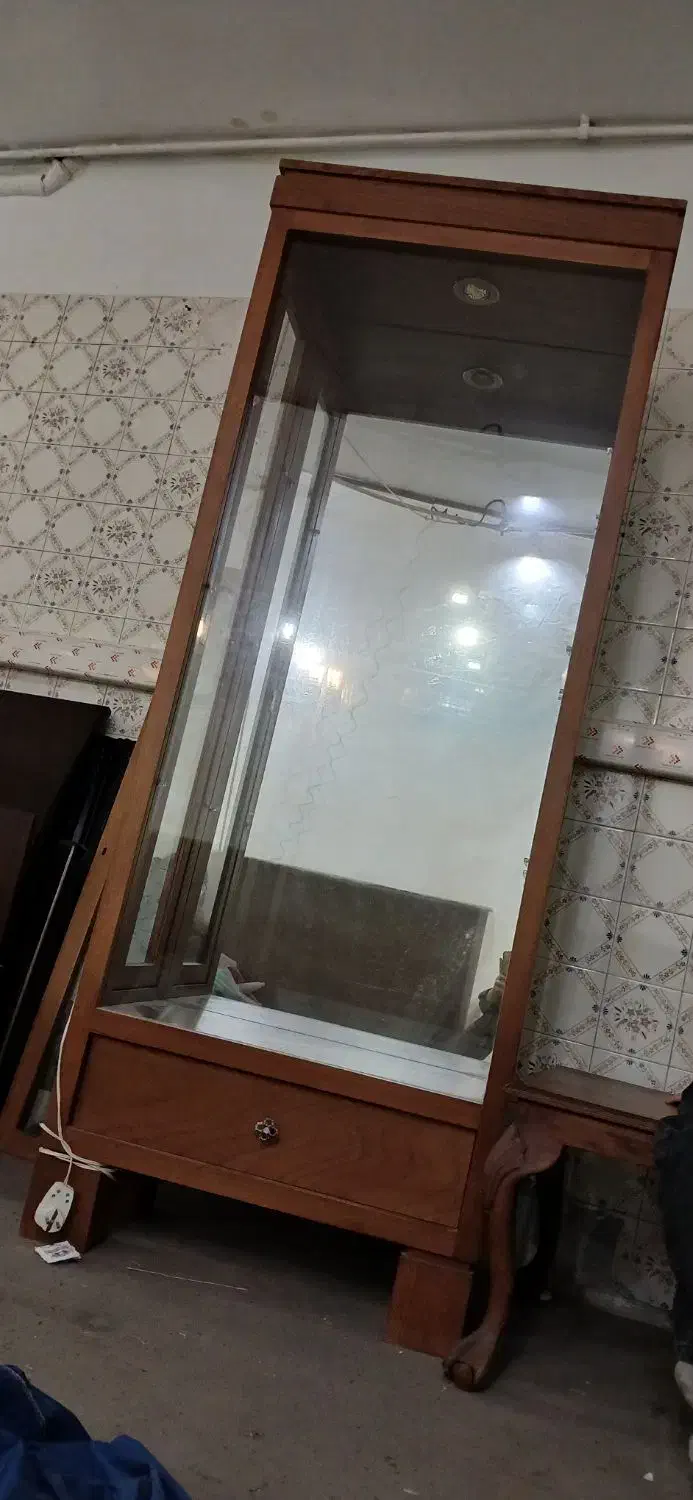 بوفه جابجایی رایگان  تغییر رنگ به رنگ دلخواه مشتری|بوفه، ویترین، کنسول|کرج, اصفهانی‌ها|دیوار