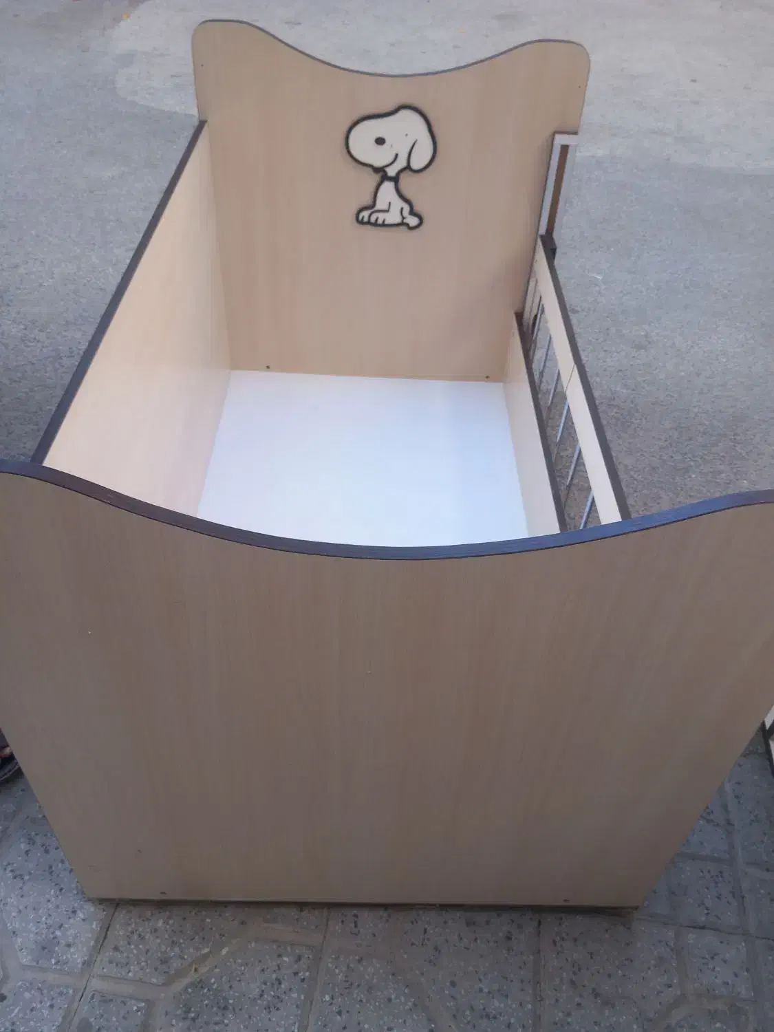 فروش تخت نوزادی..|تخت و صندلی بچه|همدان, |دیوار