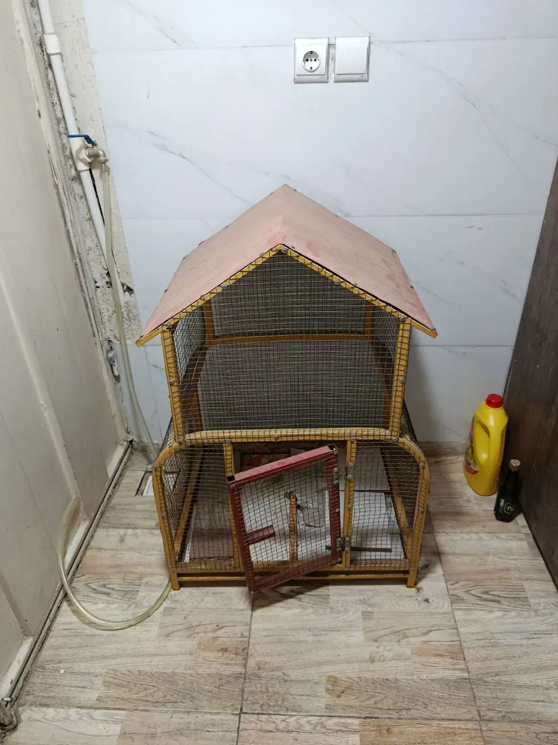 قفس  مدل کلبه|لوازم جانبی حیوانات|شاهین‌شهر, عطار|دیوار