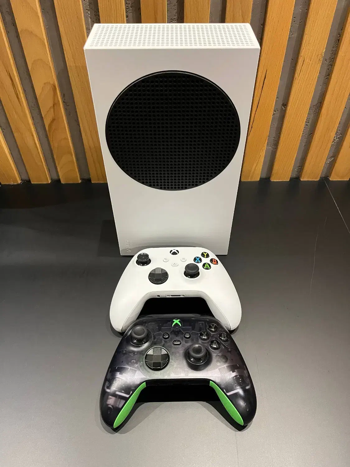 XBOX Series S دو دسته - اکس باکس سری اس|کنسول، بازی ویدئویی و آنلاین|ساری, |دیوار