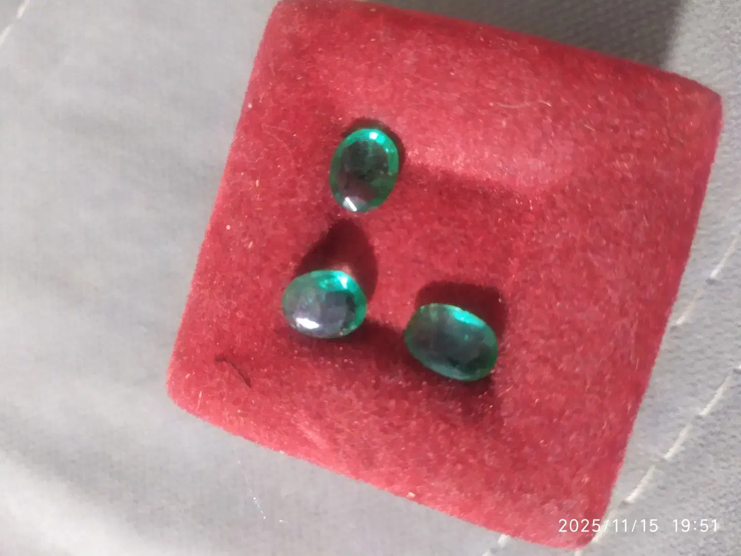 زمرد زامبیا|جواهرات|شیراز, زرهی|دیوار