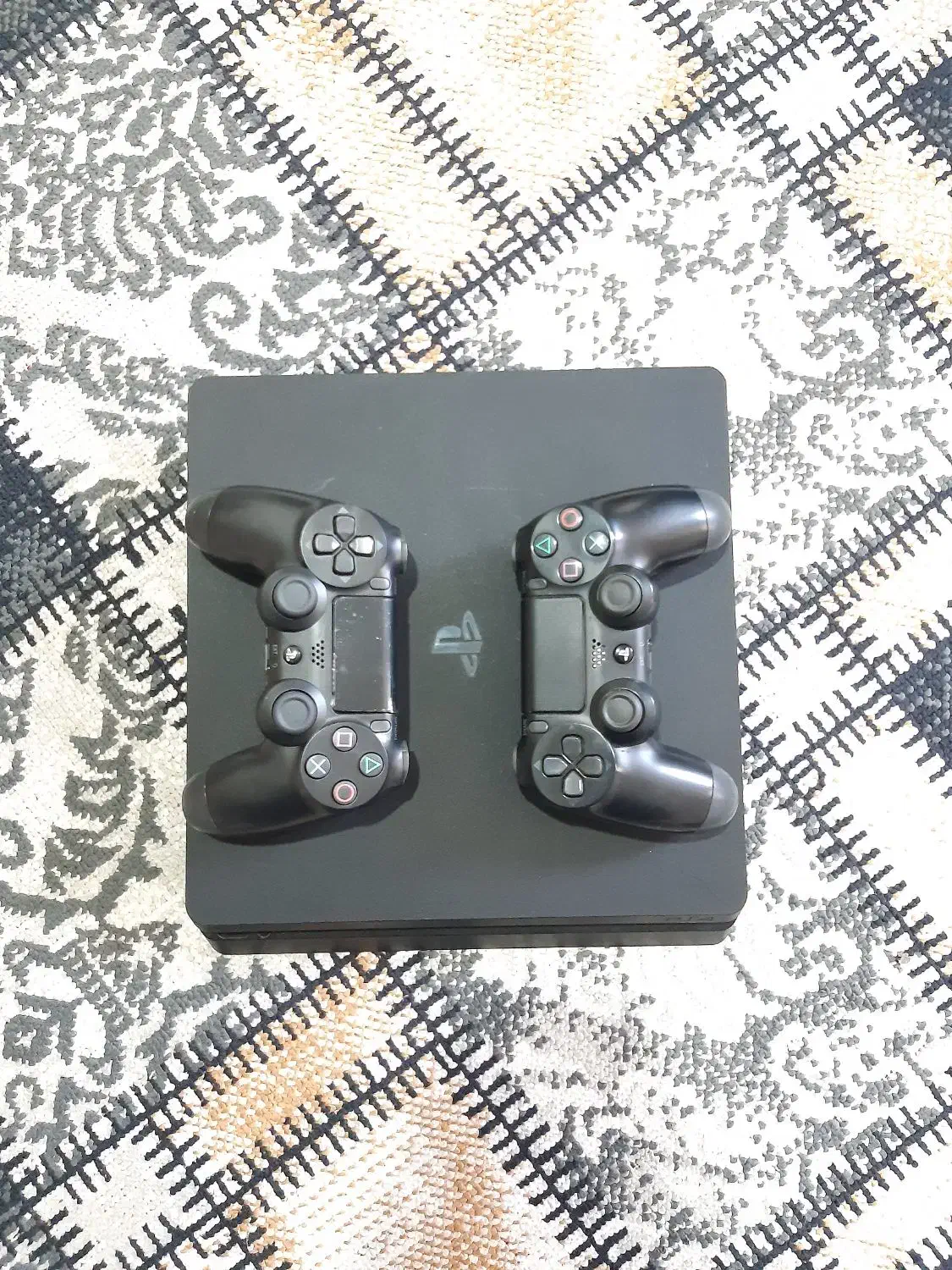 اسلیم PS4 SLIM|کنسول، بازی ویدئویی و آنلاین|قم, کلهری|دیوار