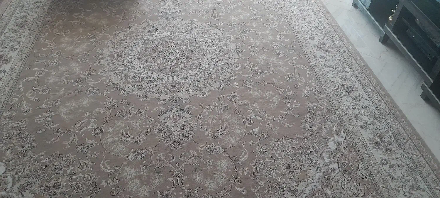 سه تخته فرش|فرش|کرج, اصفهانی‌ها|دیوار