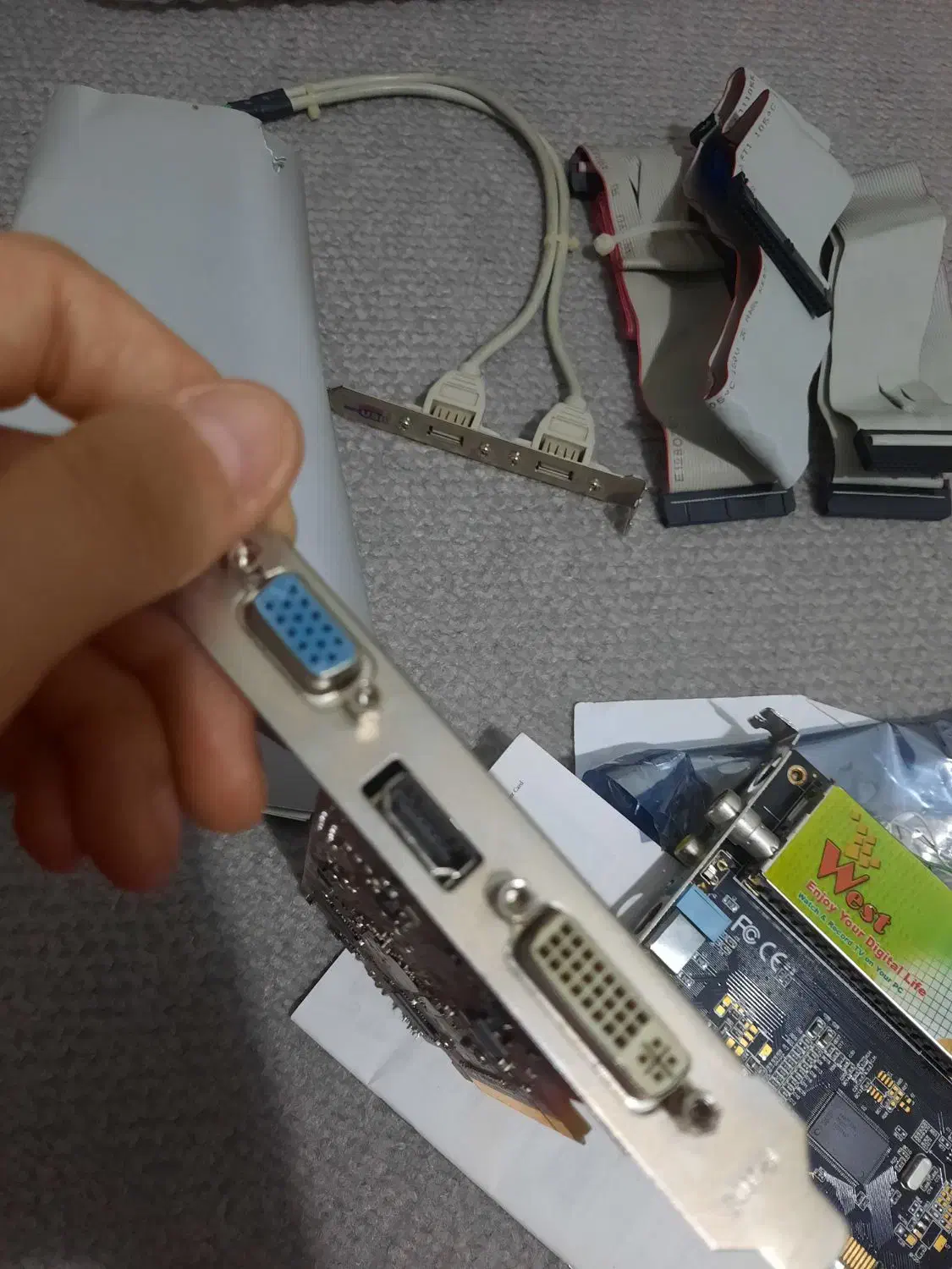 تجهیزات کامپیوتر و برق|قطعات و لوازم جانبی رایانه|تهران, هاشمی|دیوار