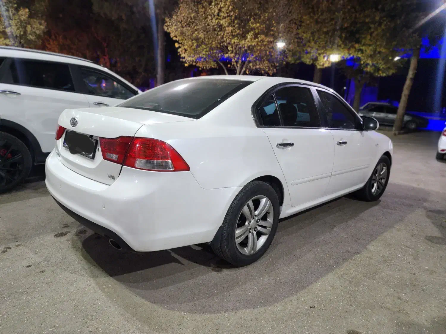 خودرو کیا اپتیما 6 سیلندر سال  ۲۰۱۰|خودرو سواری و وانت|اصفهان, کوجان|دیوار