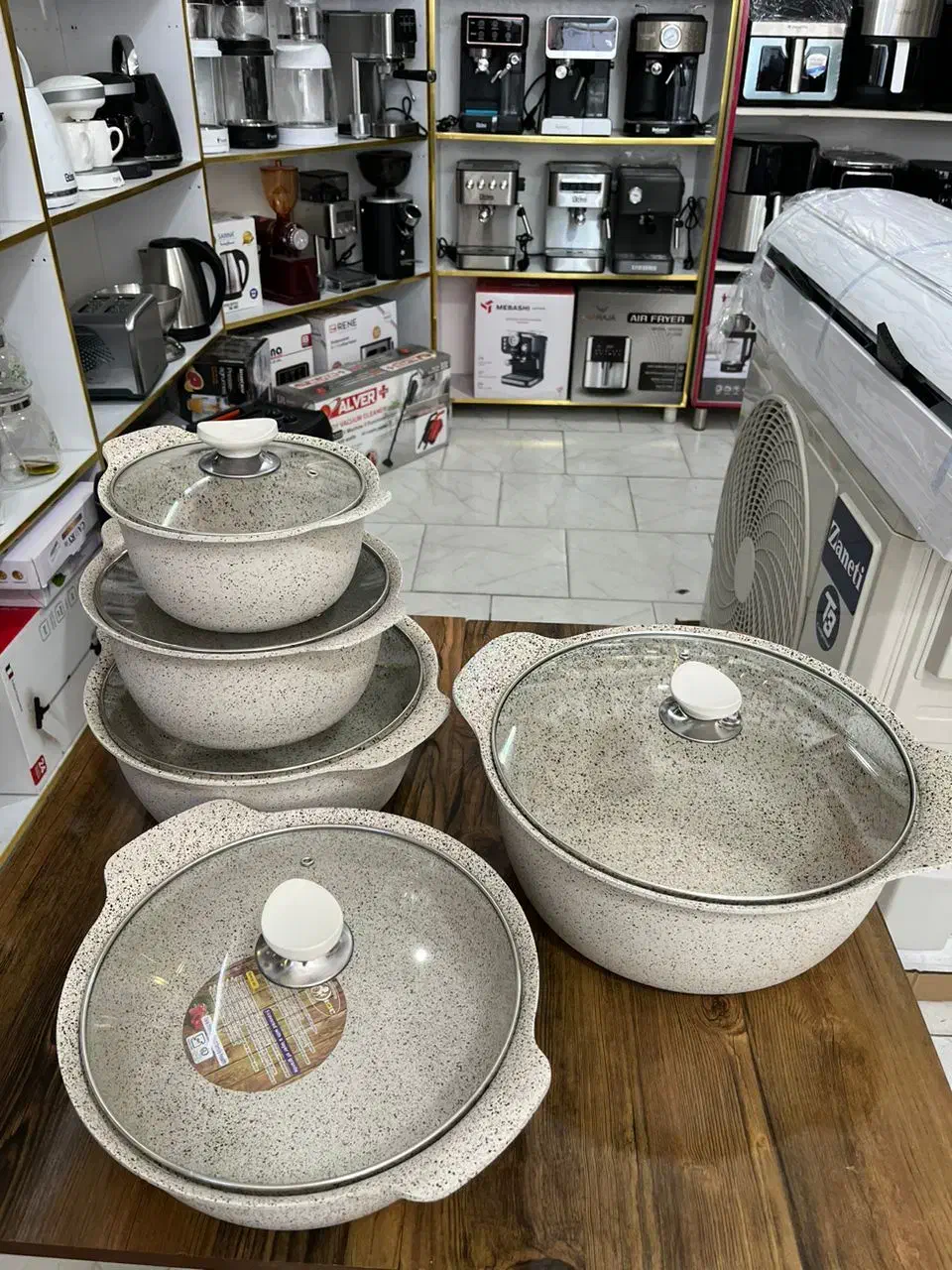 سرویس قابلمه گرانیتی ماکالو شرایط ۴ ماه|ظروف پخت‌وپز|ارومیه, |دیوار