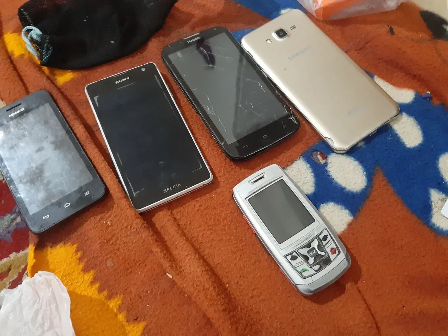 ۶۱۰|موبایل|گناباد, |دیوار