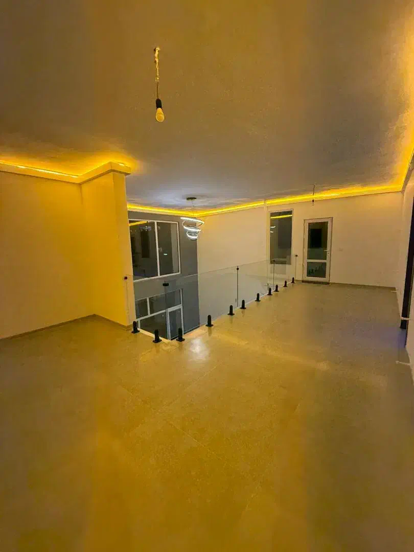 ویلای استخر سرپوشیده چهار فصل رودهن مهراباد|اجارهٔ کوتاهمدت ویلا و باغ|تهران, پاسداران|دیوار