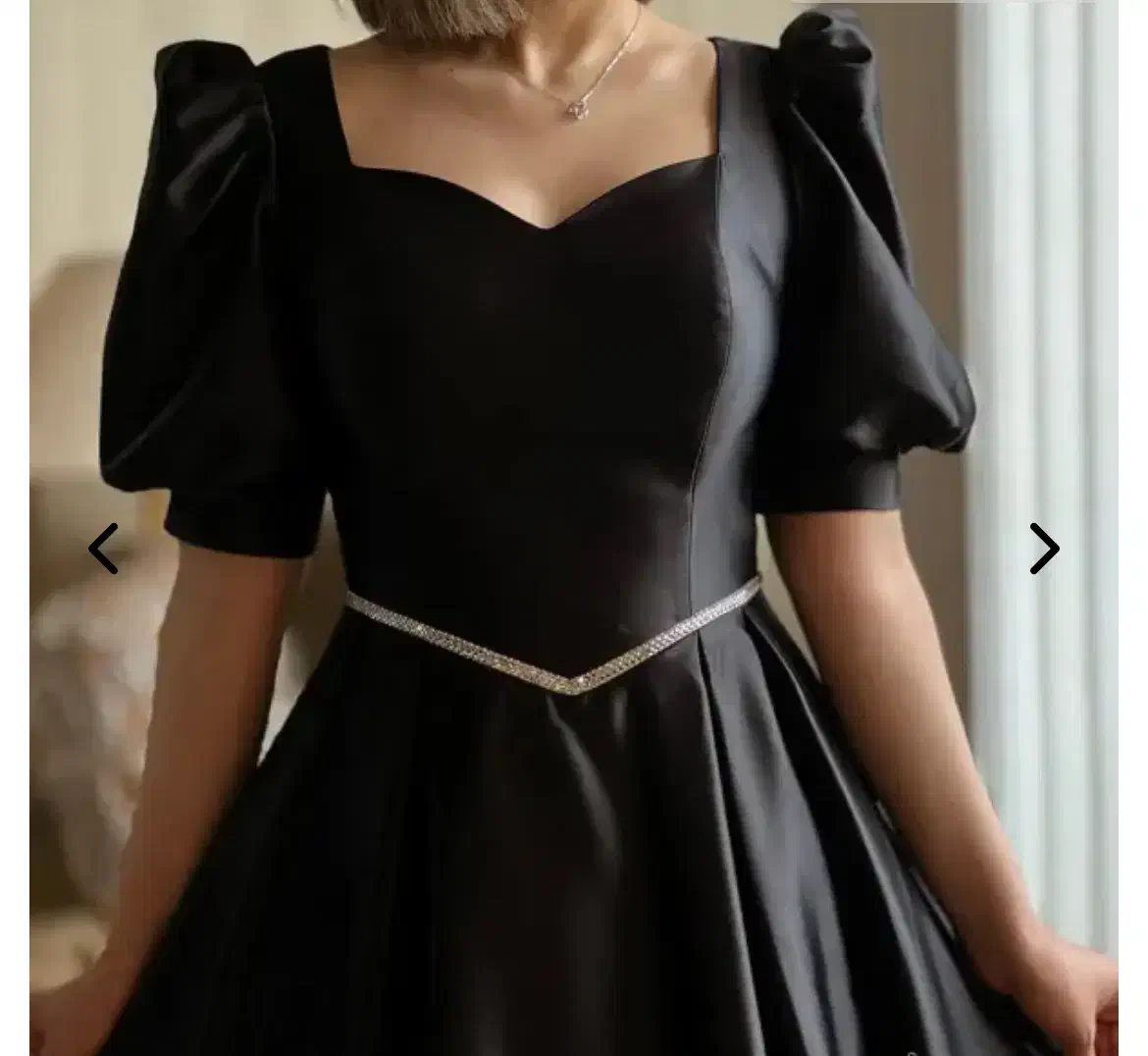 لباس مجلسی|لباس|قائن, |دیوار