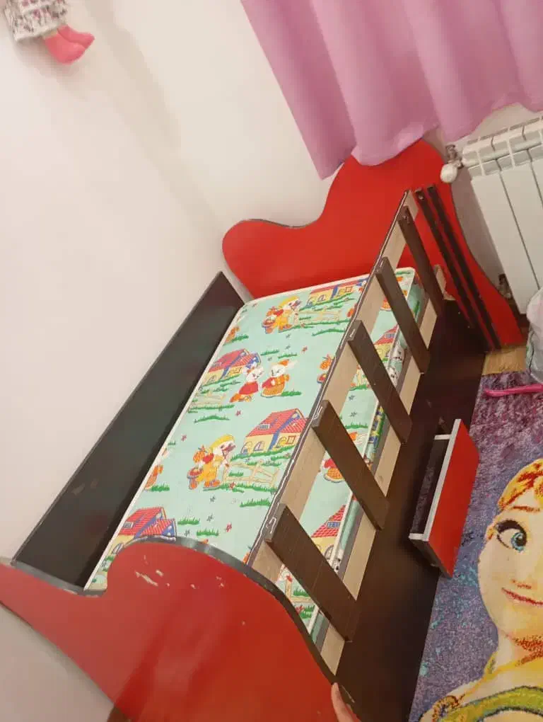 دوعددتخت کودک فروشی|تخت و سرویس خواب|جیرفت, |دیوار