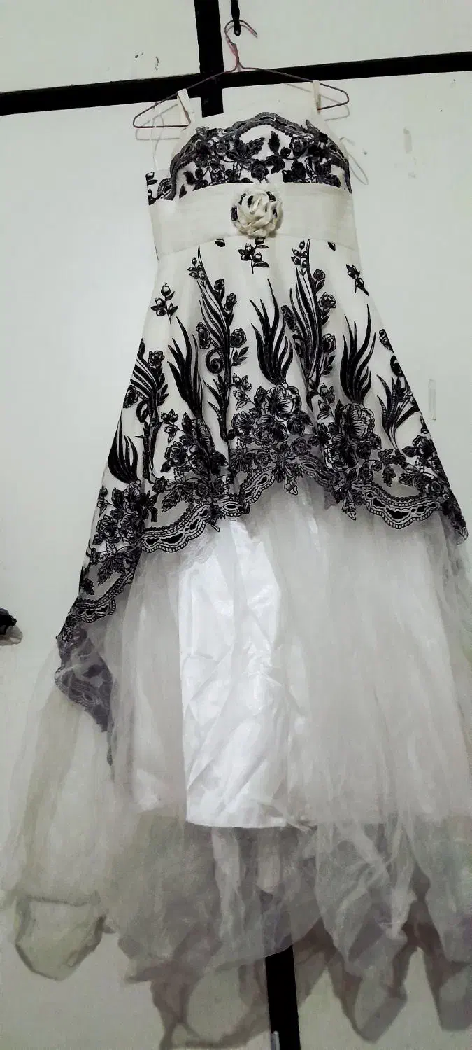 لباس مجلسی|لباس|اهواز, کمپلو جنوبی|دیوار