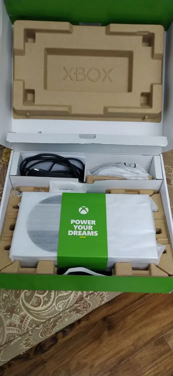 ایکس باکس سری اس xbox series s دو دسته|کنسول، بازی ویدئویی و آنلاین|کرج, فاز ۴ مهرشهر|دیوار