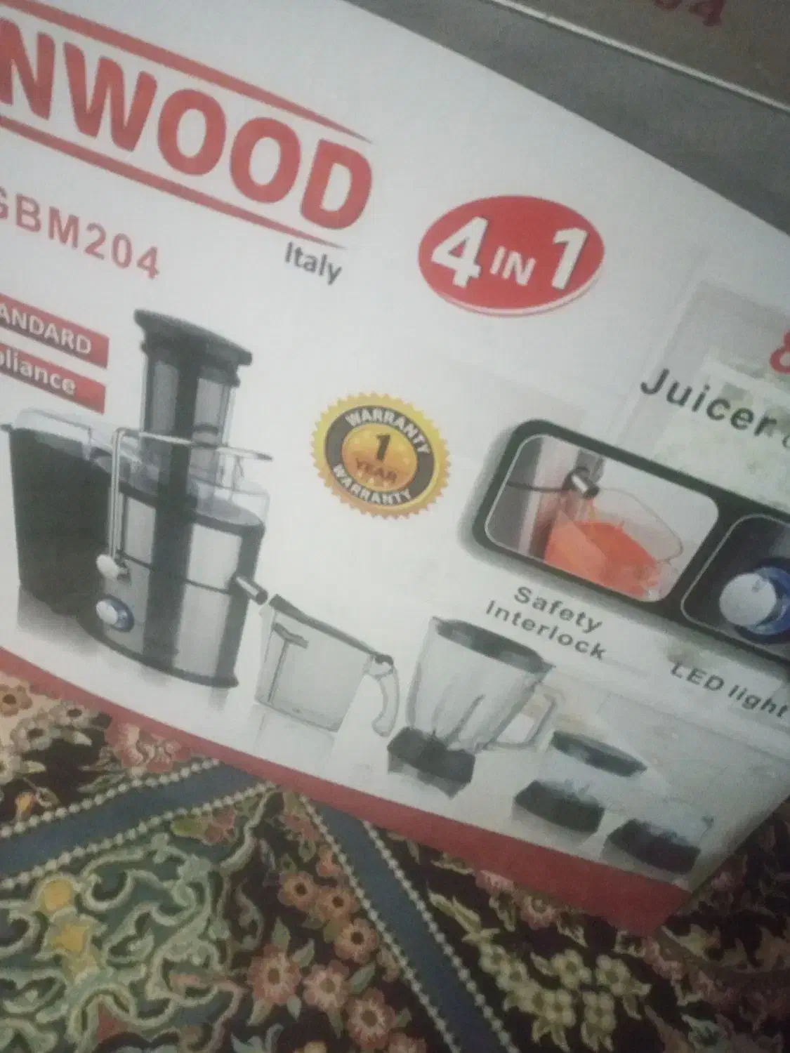 آبمیوه گیری نو جدید هنوزاستفاده نشده خارجی|آبمیوه‌گیر و آب‌مرکبات‌گیر|کرمانشاه, |دیوار