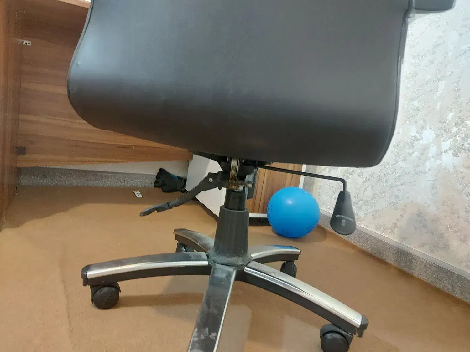 فروش میز و صندلی|دفتر کار|شاهینشهر, عطار|دیوار