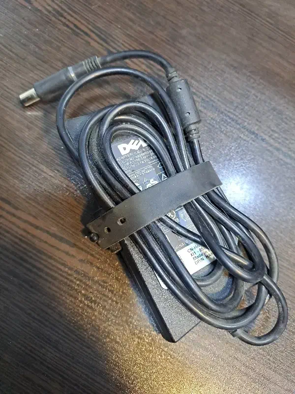 آدابتور لبتاب dell|قطعات و لوازم جانبی رایانه|اسلامشهر, شهرک سعیدیه|دیوار