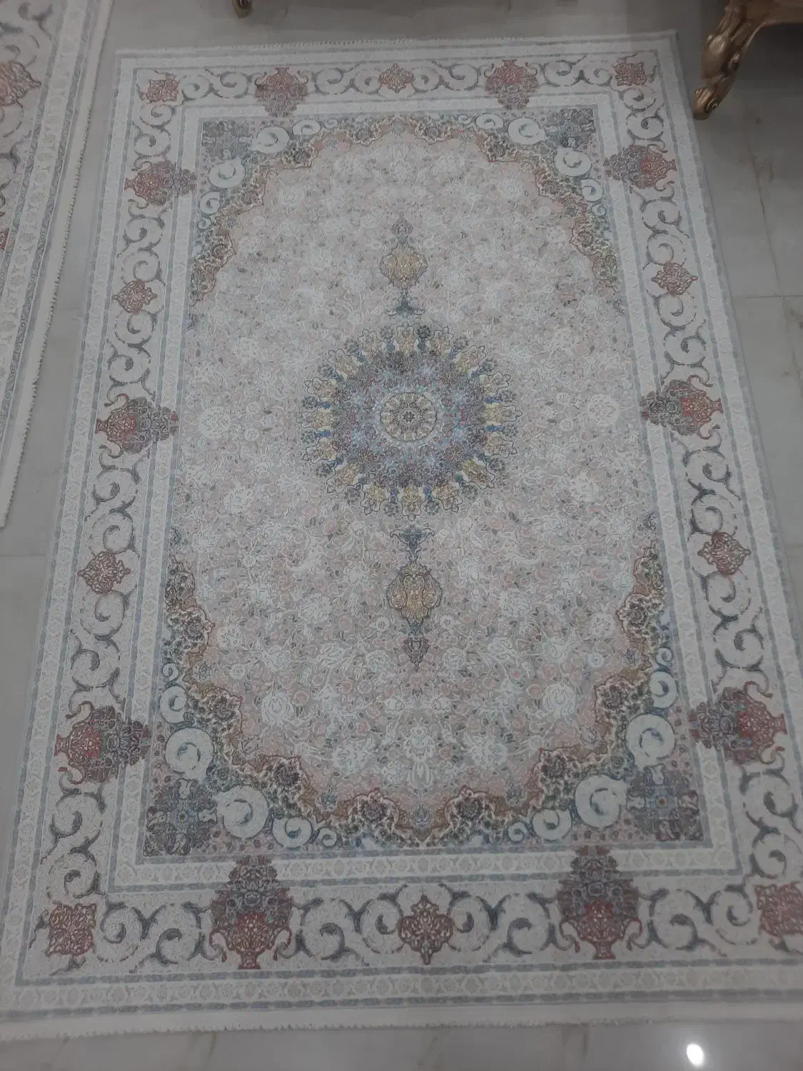 ۲ عدد ۹ متری و ۱ عدد ۴ متری|فرش|ملایر, |دیوار