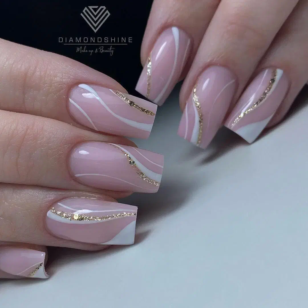 خدمات ناخن سورشجان سالن تاج|خدمات آرایشگری و زیبایی|لاران, |دیوار