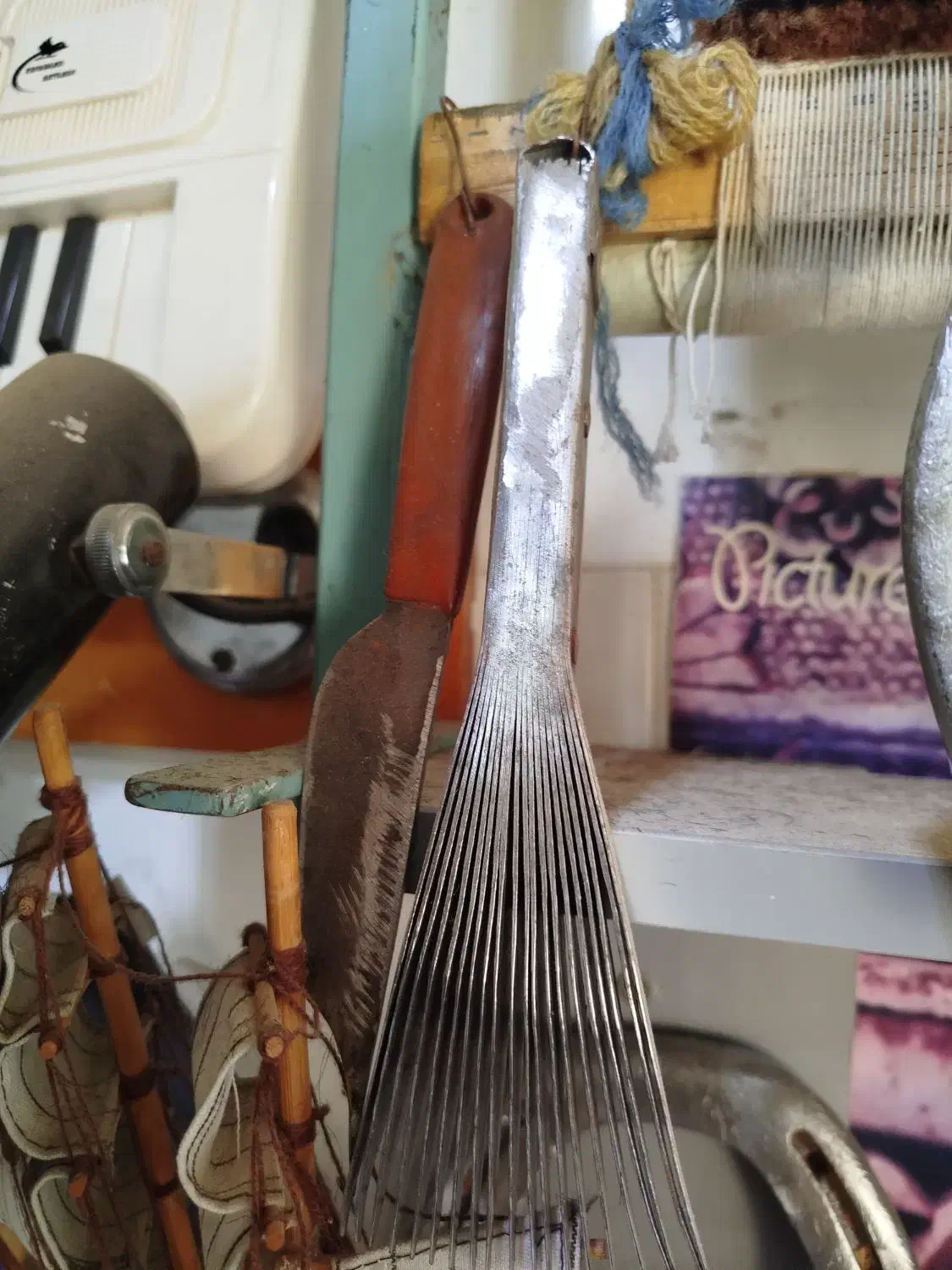 دار قالی|لوازم خیاطی و بافتنی|شیراز, کوشک میدان|دیوار