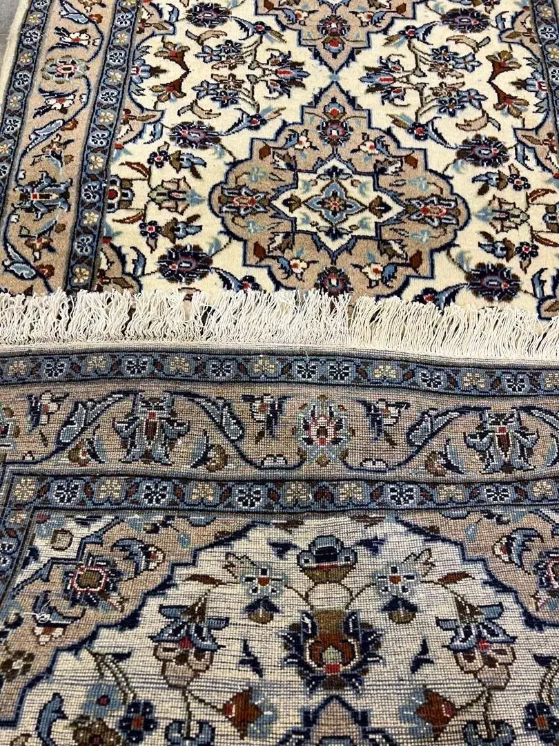 کناره  دستباف|فرش|تهران, چیذر|دیوار