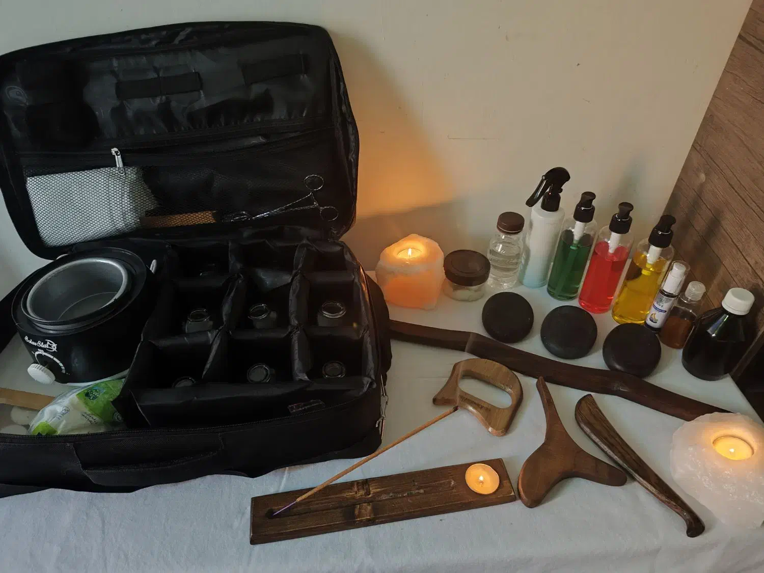 انواع خدمات ماساژ و حجامت در منزل(مازندران)|خدمات آرایشگری و زیبایی|قائم‌شهر, |دیوار