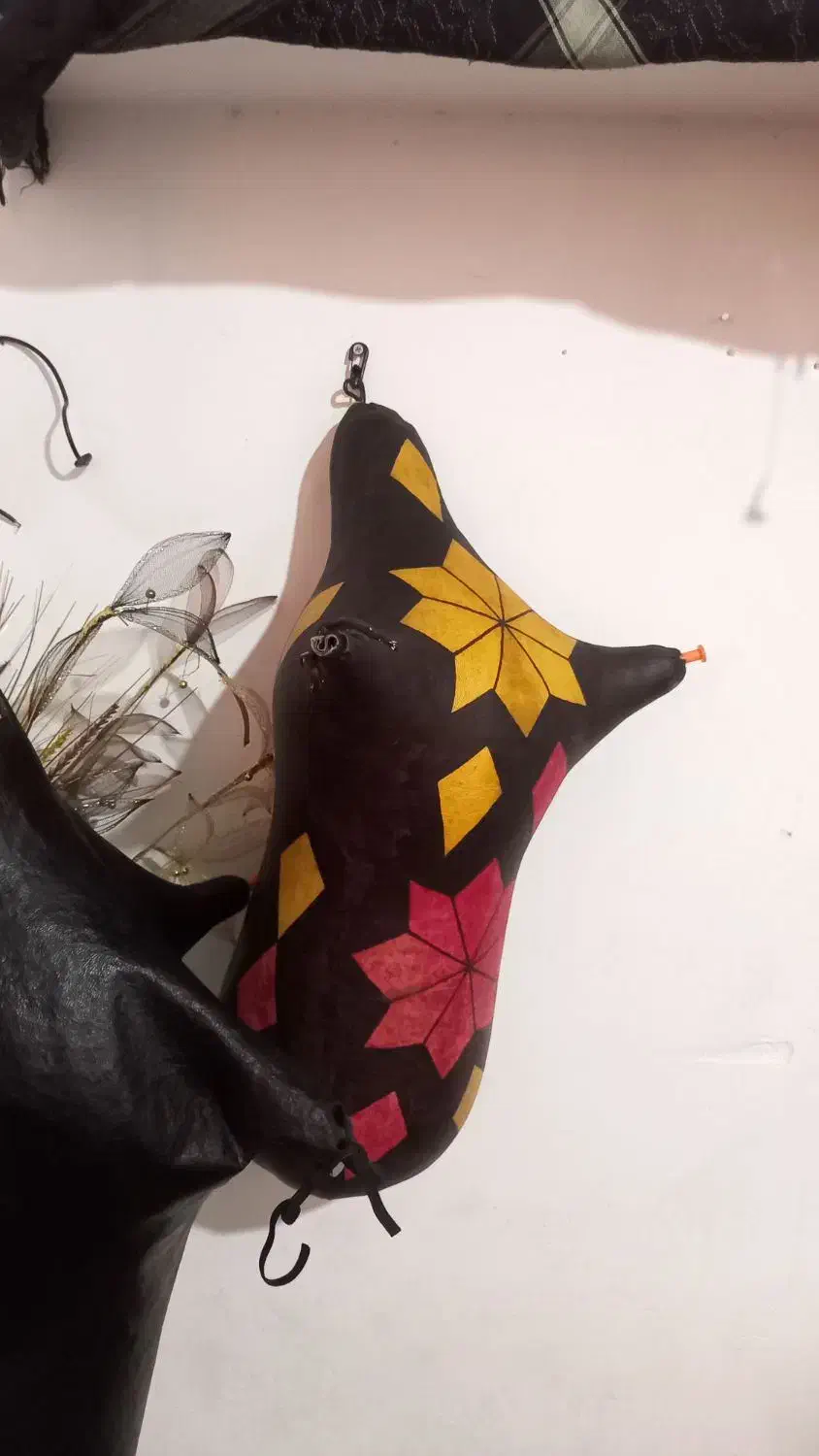 نی انبان طرحدار|سازهای بادی|فسا, |دیوار