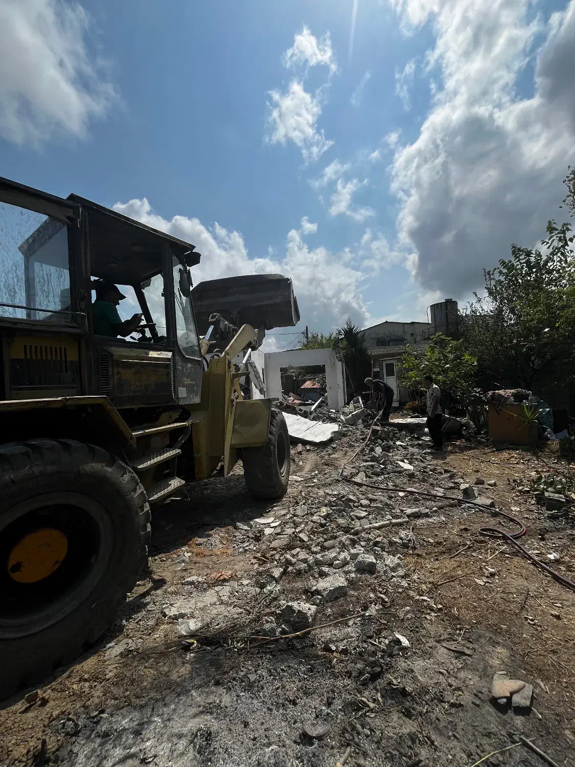 تخریب ساختمان گود برداری و خاکبرداری|خدمات پیشه و مهارت|آمل, |دیوار