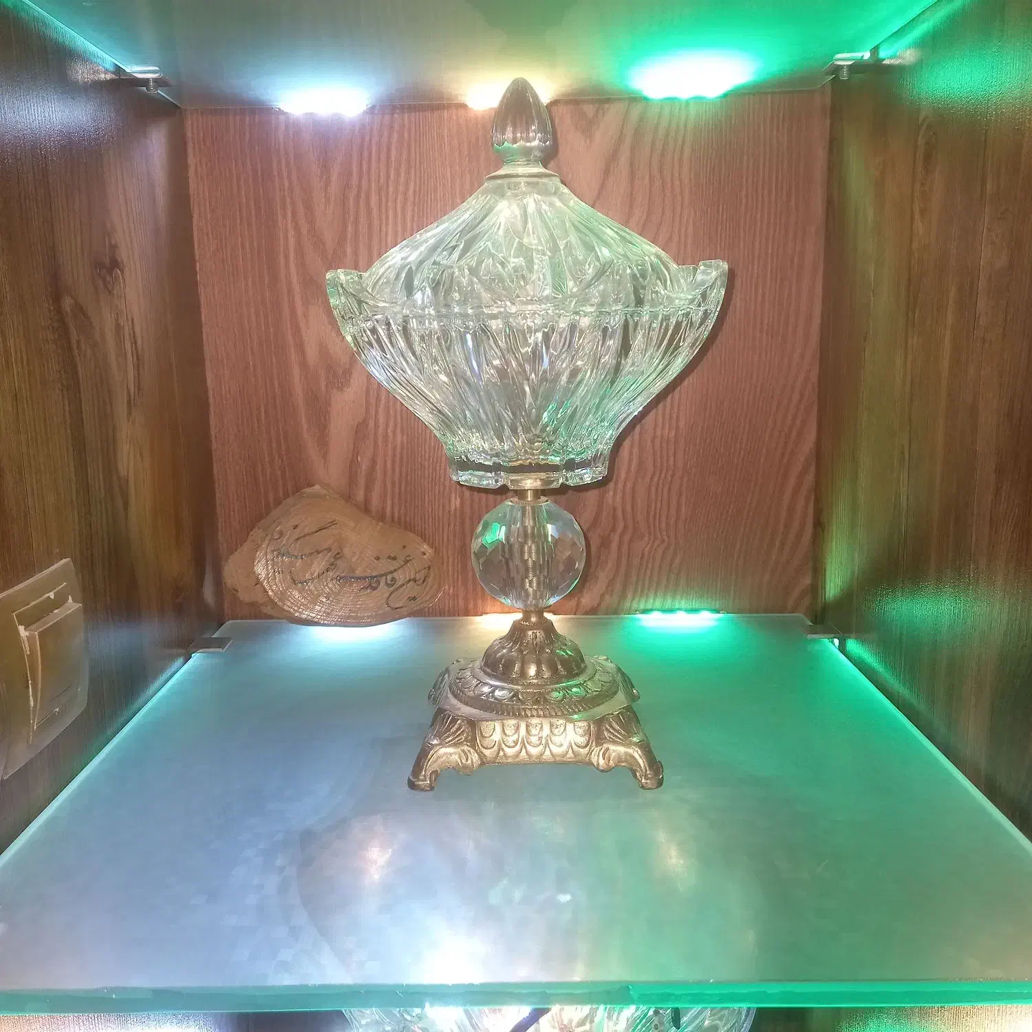 داخل ویترینی|صنایع دستی و سایر لوازم تزئینی|محمدشهر, عباس آباد|دیوار