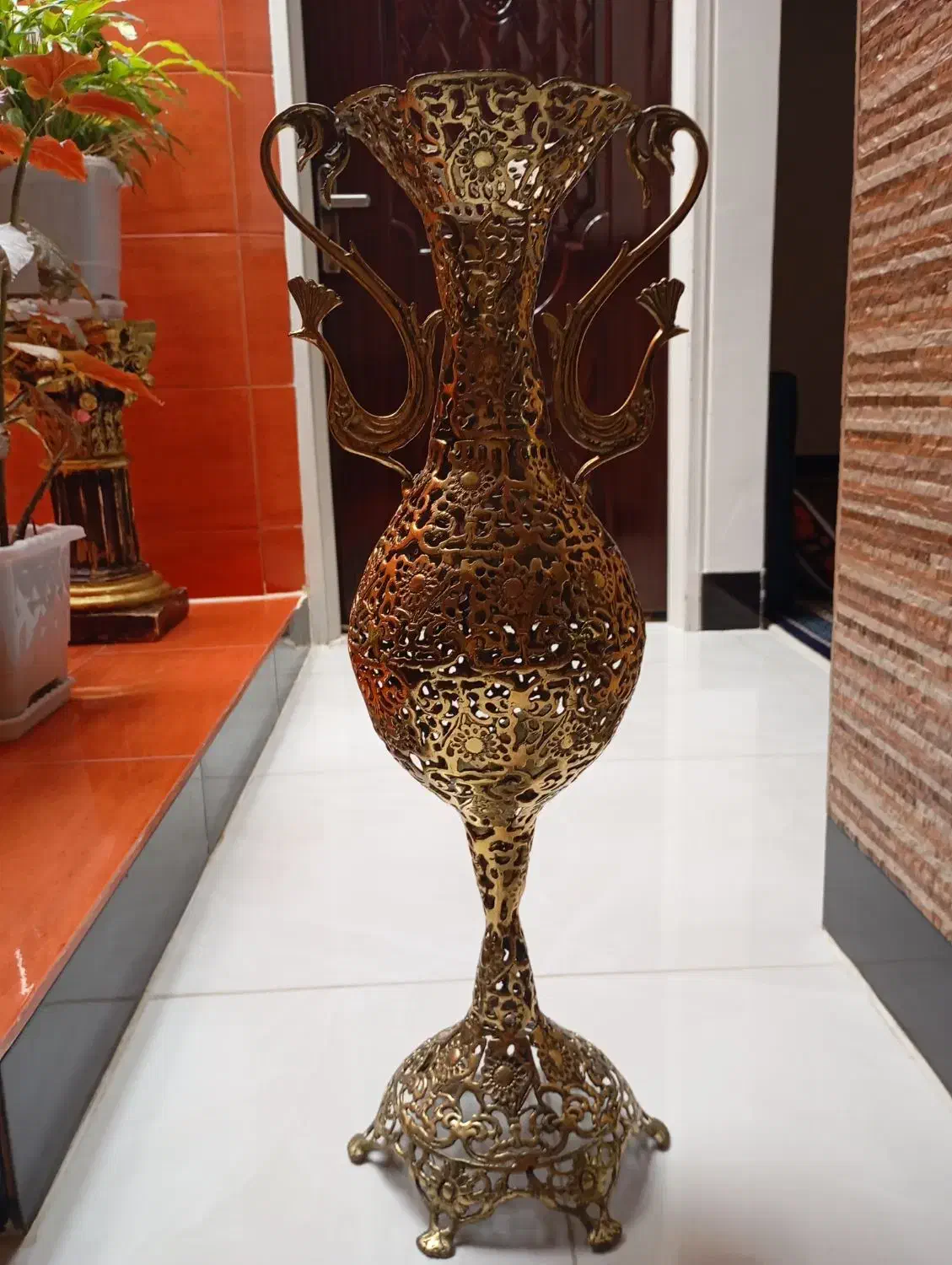 وسایل برنز|کلکسیون اشیاء عتیقه|نهاوند, |دیوار