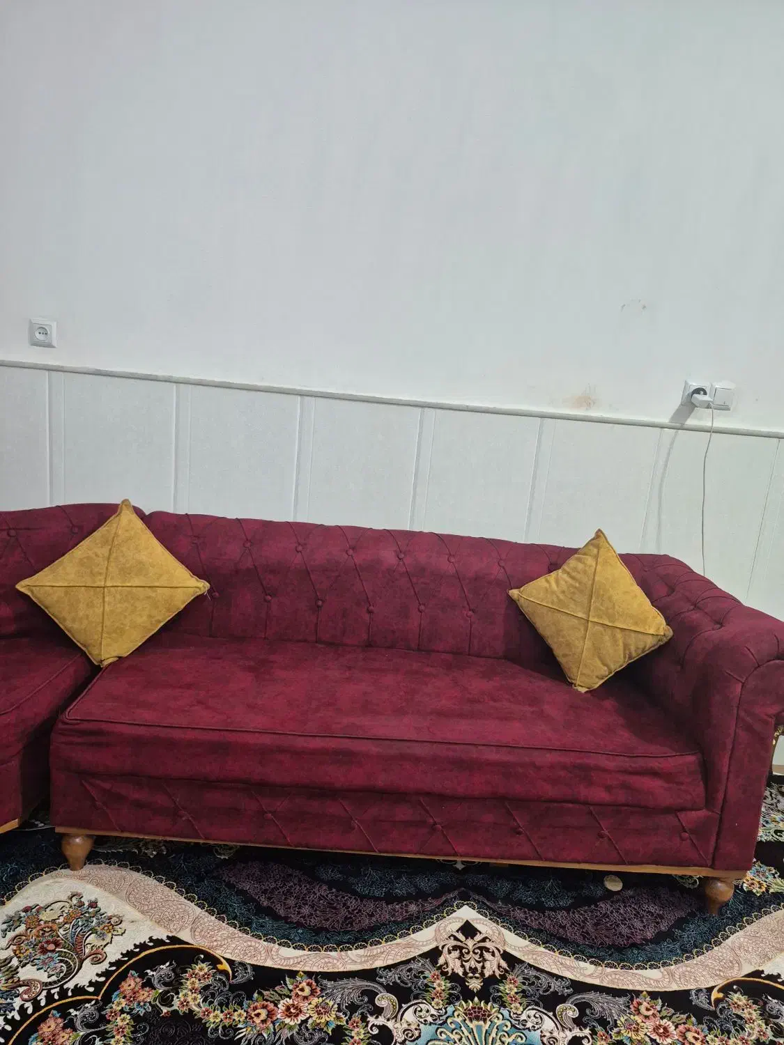 مبل ۷ نفره|مبلمان خانگی و میز عسلی|قم, قلعه کامکار|دیوار