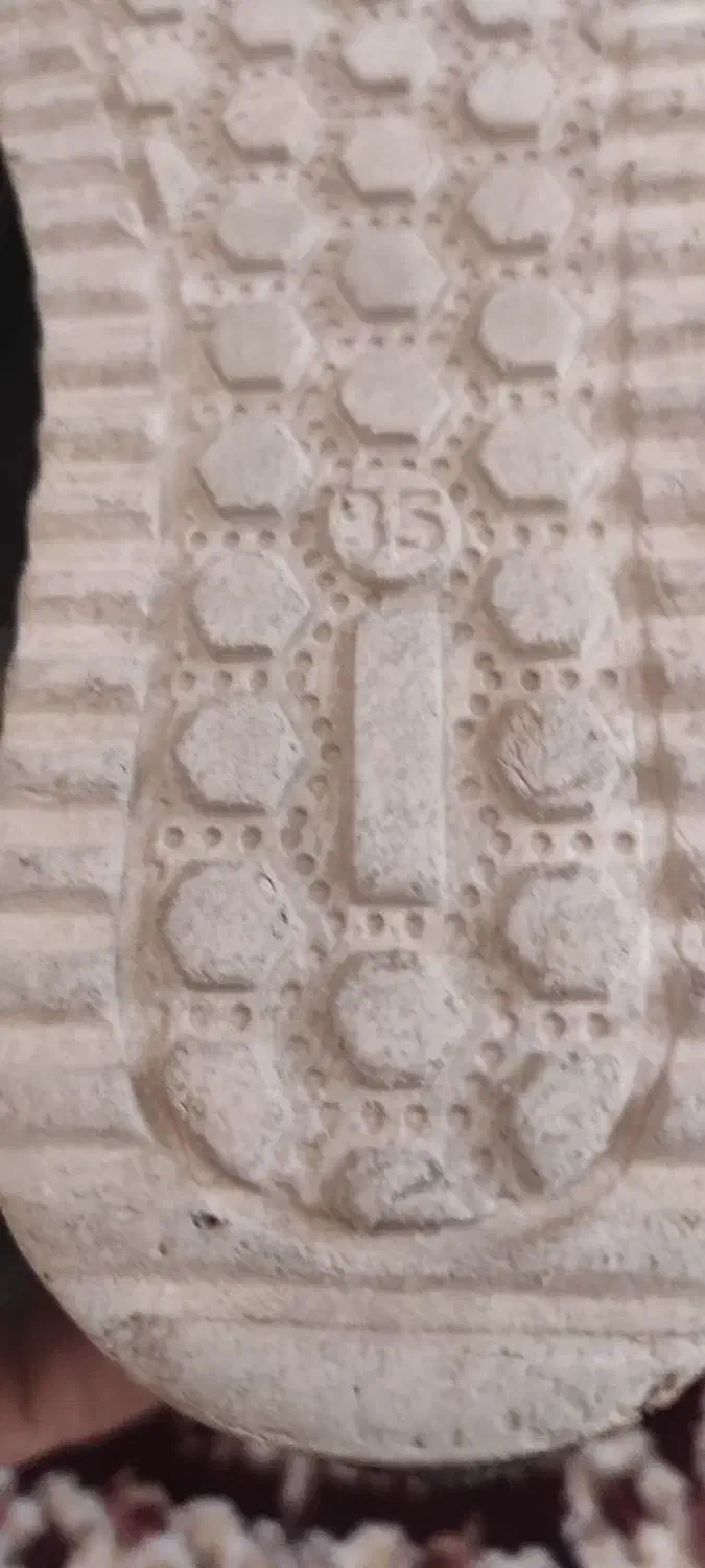 کفش|کیف، کفش، کمربند|زابل, |دیوار