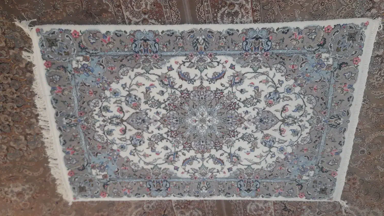 جفت زرع و نیم دستباف|فرش|کاشان, عربها|دیوار