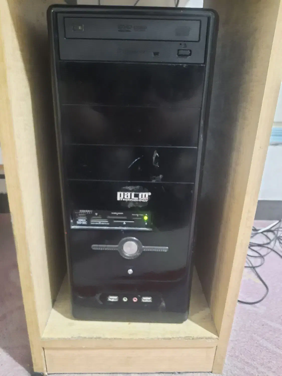 کامپیوتر مدل LG با تجهیزات کامل|رایانه رومیزی|اصفهان, قائمیه|دیوار