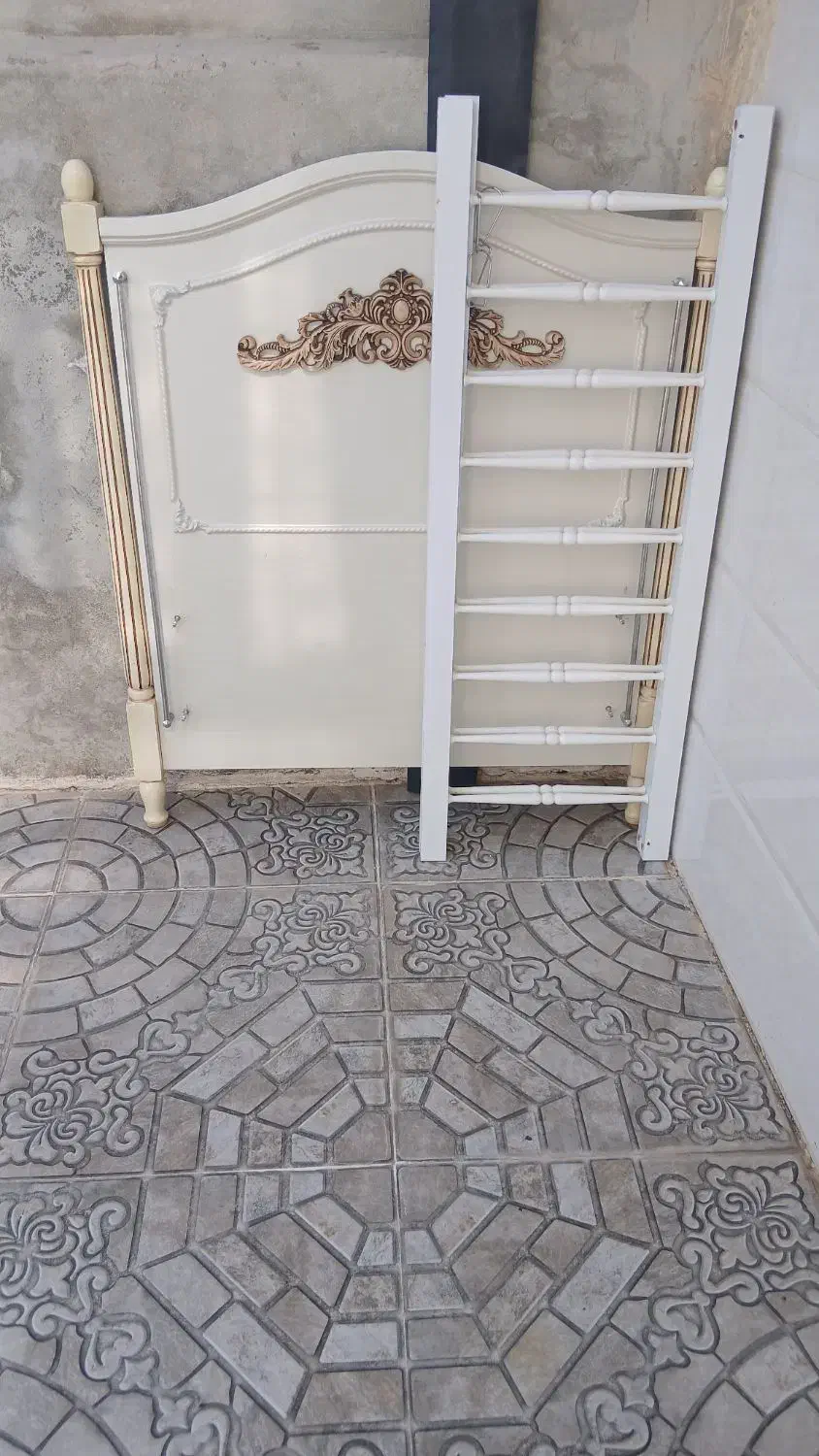 تخت کودک و نوجوان|تخت و صندلی بچه|وحدتیه, |دیوار