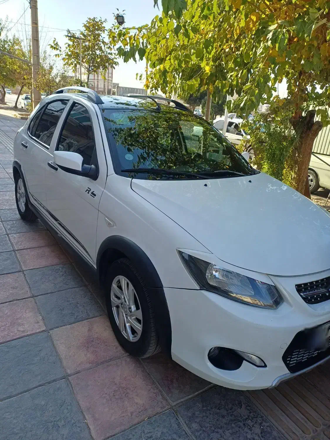 کوئیک آر سفید مشکی|خودرو سواری و وانت|ابهر, |دیوار