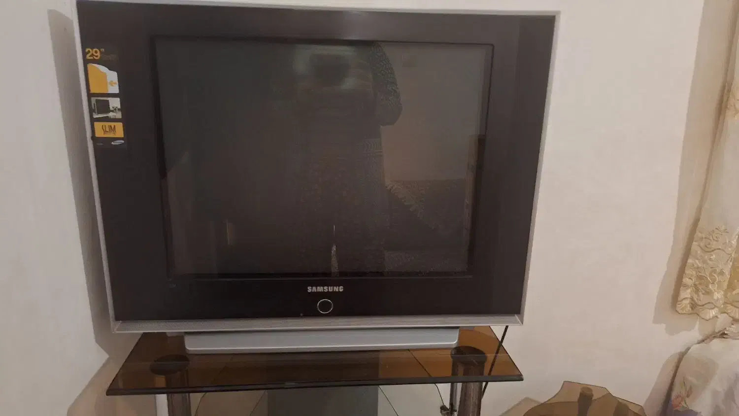 تلوزیون ال جی ۳۲ اینچ و سامسونگ|تلویزیون و پروژکتور|سنندج, |دیوار