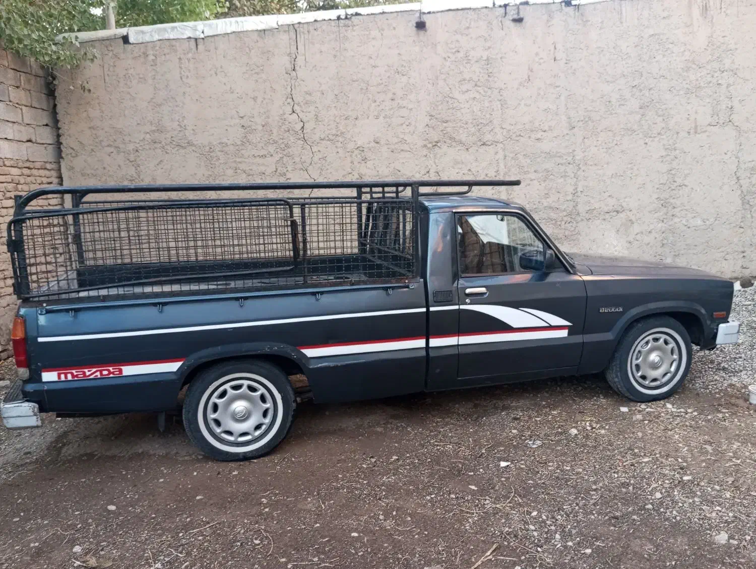 مزدا وانت|خودرو سواری و وانت|کرج, کیانمهر|دیوار