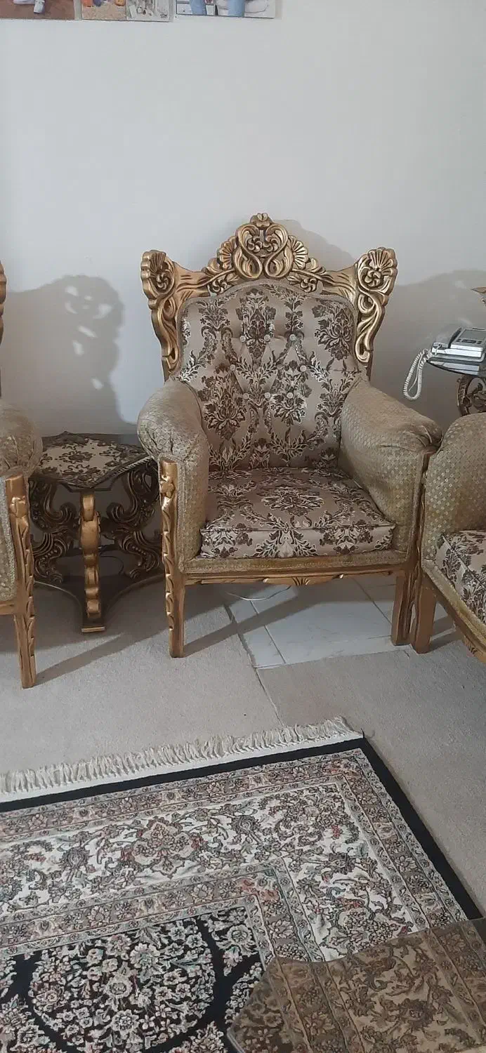 مبل سلطنتی ۹ نفره|مبلمان خانگی و میز عسلی|محمدشهر, محمدشهر|دیوار