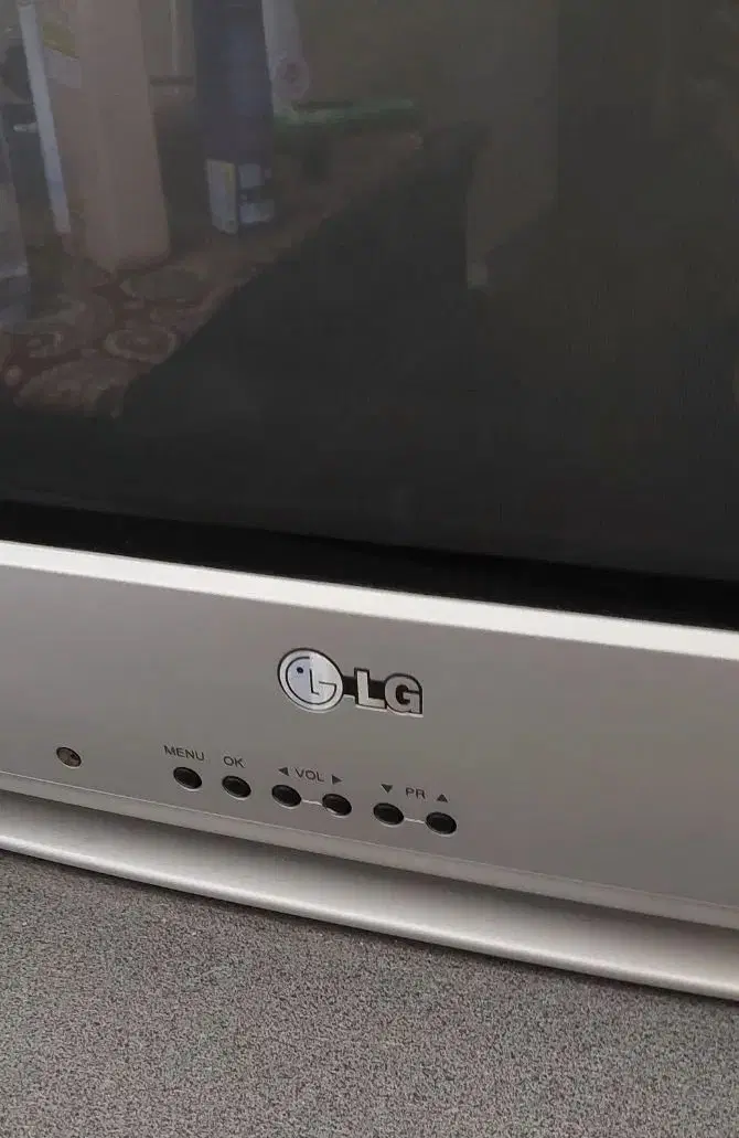 تلویزیون LG|تلویزیون و پروژکتور|شاهین‌شهر, عطار|دیوار