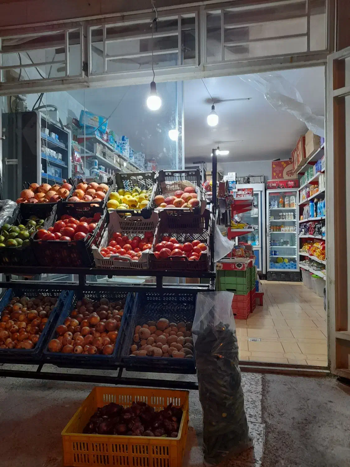 فروش سوپرمارکت باتمامی امکانات بصورت یکجا گلدشت|فروشگاه و مغازه|خرمآباد, |دیوار